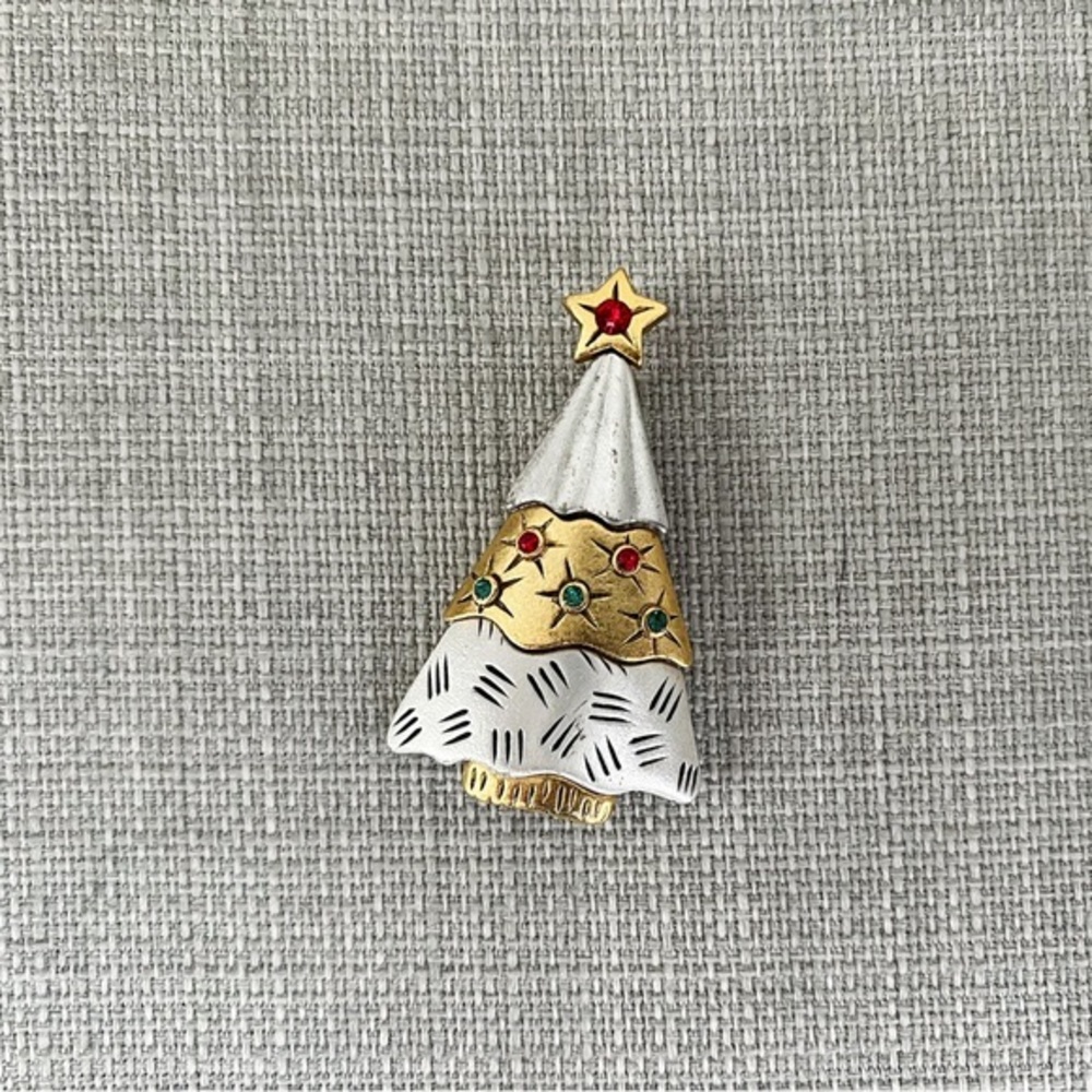 ‘Tis the Season Christmas Brooch